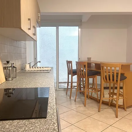 Phaedrus Living Hoopoe Residencies 001 * Nikósie