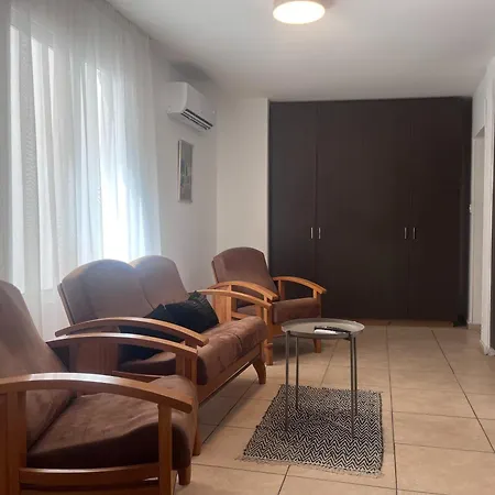 Phaedrus Living Hoopoe Residencies 001 Λευκωσία