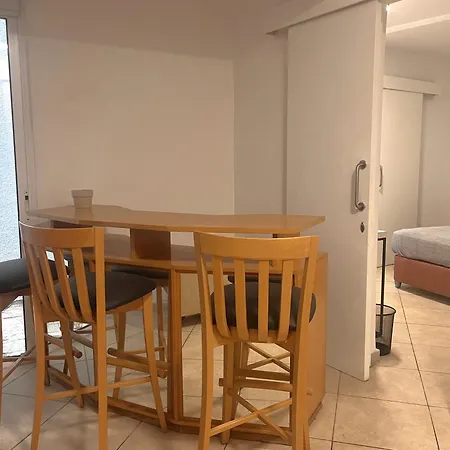 Διαμέρισμα Phaedrus Living Hoopoe Residencies 001